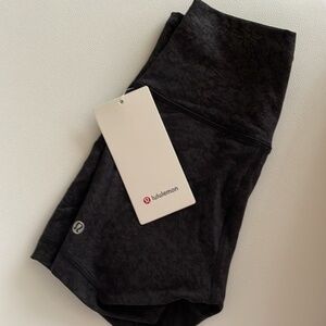 NWT LULULEMON Wunder Train High-Rise Bike Short 4" Blaze Black Size 4 size 6